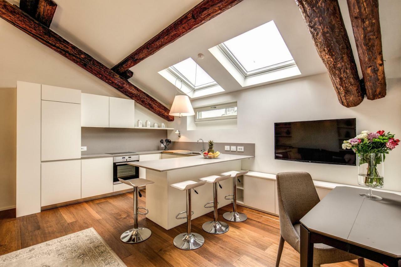 Luxurious Apartment In Milánó Kültér fotó